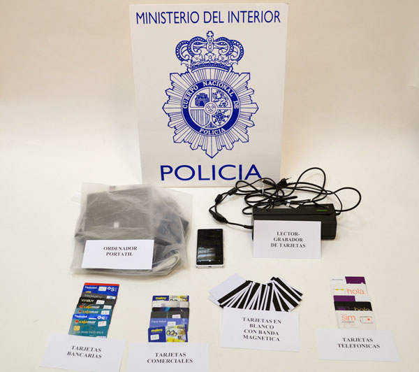 Detenido en Pinares un falsificador de tarjetas de crédito Detenido en Pinares un falsificador de tarjetas de crédito