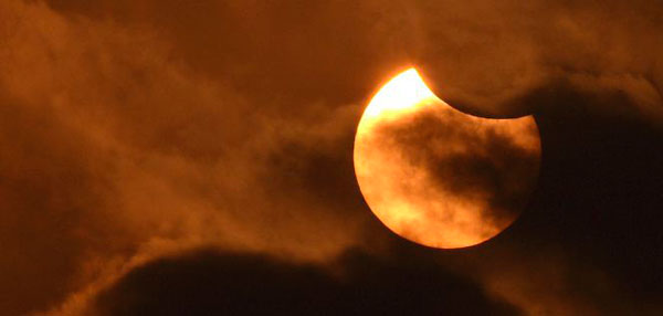 El eclipse de sol, nunca sin protección El eclipse de sol, nunca sin protección