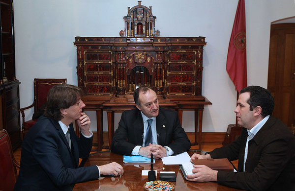 El Ayuntamiento conoce el proyecto para implantar un centro tecnológico en el campus de Soria El Ayuntamiento conoce el proyecto para implantar un centro tecnológico en el campus de Soria