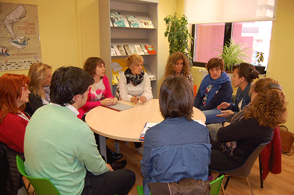Las relaciones personales con los amigos concentran el 60 por ciento de consultas al punto de salud joven Las relaciones personales con los amigos concentran el 60 por ciento de consultas al punto de salud joven