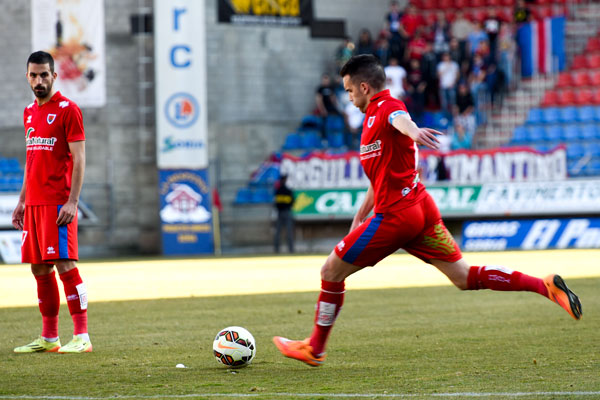 Dieciséis jugadores componen la plantilla actual del Numancia, pendiente de Julio Álvarez Dieciséis jugadores componen la plantilla actual del Numancia, pendiente de Julio Álvarez