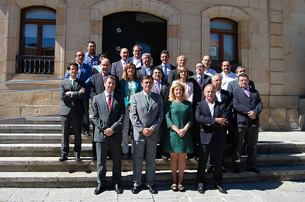 Pardo pide que los afiliados del PP decidan el futuro de la formación Pardo pide que los afiliados del PP decidan el futuro de la formación