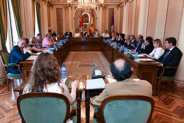 PSOE y C´s dictaminan el presupuesto de la Diputación para 2016 PSOE y C´s dictaminan el presupuesto de la Diputación para 2016