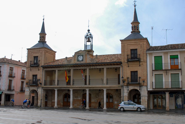 El Burgo de Osma convoca sus premios de poesía, prosa y fotografía El Burgo de Osma convoca sus premios de poesía, prosa y fotografía