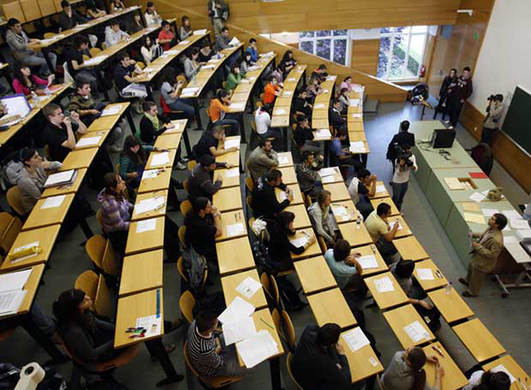 867 estudiantes de la UVa se examinan de la PAU 867 estudiantes de la UVa se examinan de la PAU