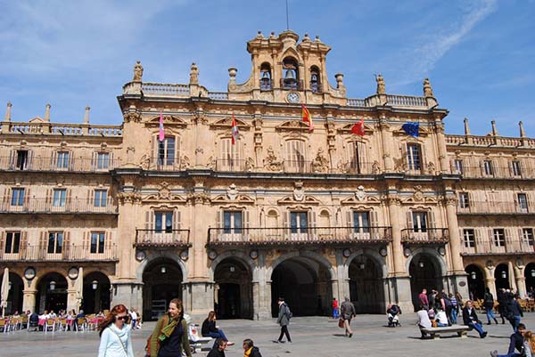 Salamanca congela los impuestos y tasas para 2016 Salamanca congela los impuestos y tasas para 2016