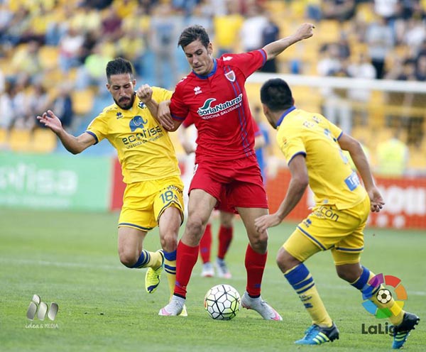 El Numancia se mide mañana al Izarra en un amistoso El Numancia se mide mañana al Izarra en un amistoso