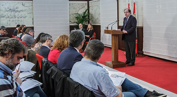 El Proyecto de Presupuestos de la Junta para 2016 alcanza los 7.628 millones de euros El Proyecto de Presupuestos de la Junta para 2016 alcanza los 7.628 millones de euros