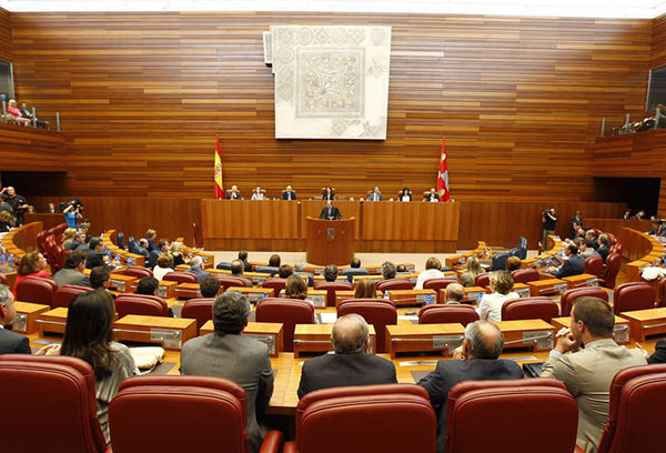 El Partido Castellano denuncia el acuerdo de la Mesa de las Cortes El Partido Castellano denuncia el acuerdo de la Mesa de las Cortes
