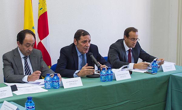 El consejero de Sanidad compromete 25 millones, entre 2017 y 2019, para terminar el hospital de Santa Bárbara El consejero de Sanidad compromete 25 millones, entre 2017 y 2019, para terminar el hospital de Santa Bárbara