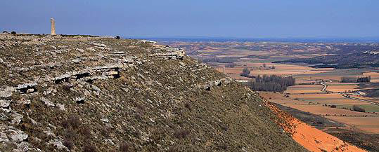 La atalaya musulmana de Caltojar, incluida en la Lista Roja del Patrimonio La atalaya musulmana de Caltojar, incluida en la Lista Roja del Patrimonio
