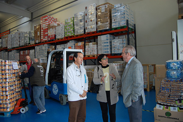 La Diputación colabora con el Banco de Alimentos en el reparto de comida en dieciséis municipios La Diputación colabora con el Banco de Alimentos en el reparto de comida en dieciséis municipios