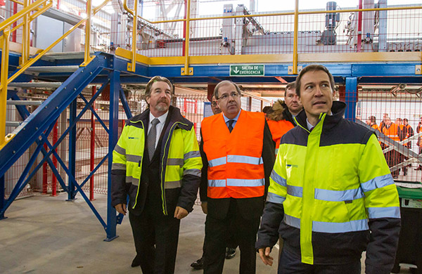 La Junta mantiene una deuda viva de 10.501 millones de euros La Junta mantiene una deuda viva de 10.501 millones de euros