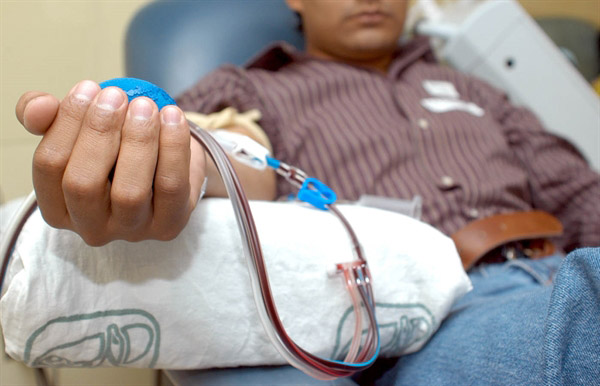 El Centro de Hemoterapia recibe más de 106.000 donaciones en 2015 El Centro de Hemoterapia recibe más de 106.000 donaciones en 2015