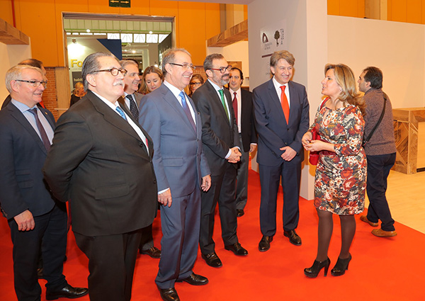 Siete empresas del mueble exhiben sus novedades en Zaragoza Siete empresas del mueble exhiben sus novedades en Zaragoza