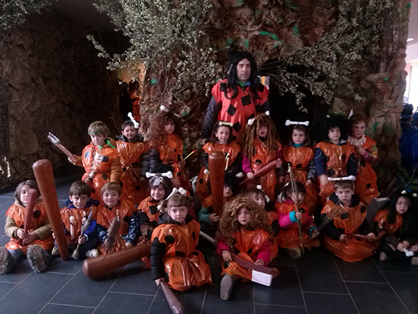 El CEIP Gerardo Diego recrea la vida en la prehistoria El CEIP Gerardo Diego recrea la vida en la prehistoria
