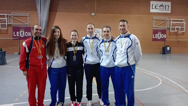 Siete medallas del badminton soriano en el campeonato regional Siete medallas del badminton soriano en el campeonato regional