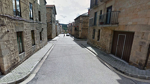 Covaleda aplica la Ley de Memoria Histórica a una de sus calles Covaleda aplica la Ley de Memoria Histórica a una de sus calles