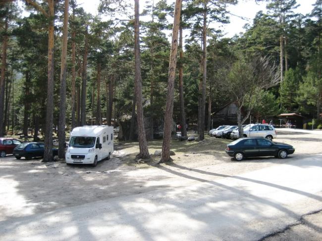 El control de vehículos en la Laguna Negra funcionará los fines de semana de junio El control de vehículos en la Laguna Negra funcionará los fines de semana de junio
