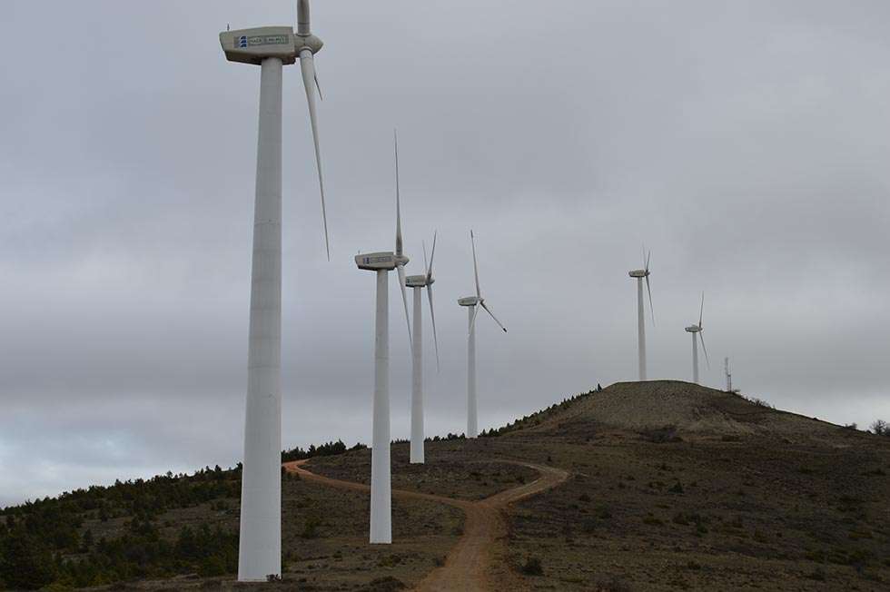 Caja Rural de Soria invita a caminar entre aerogeneradores Caja Rural de Soria invita a caminar entre aerogeneradores