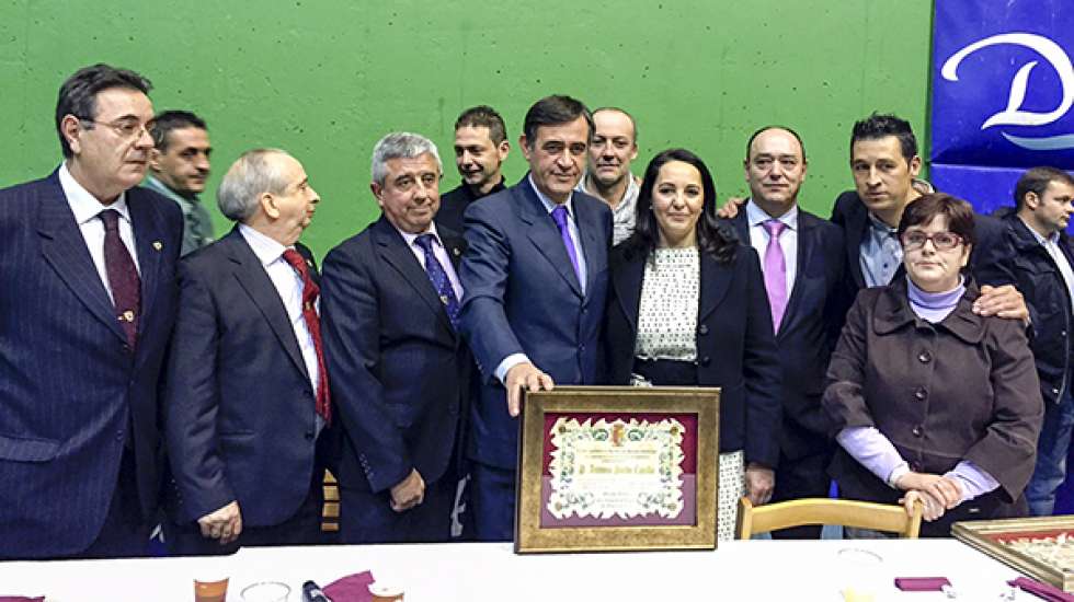 La fallida deslocalización de Puertas Norma, recogida en un libro La fallida deslocalización de Puertas Norma, recogida en un libro