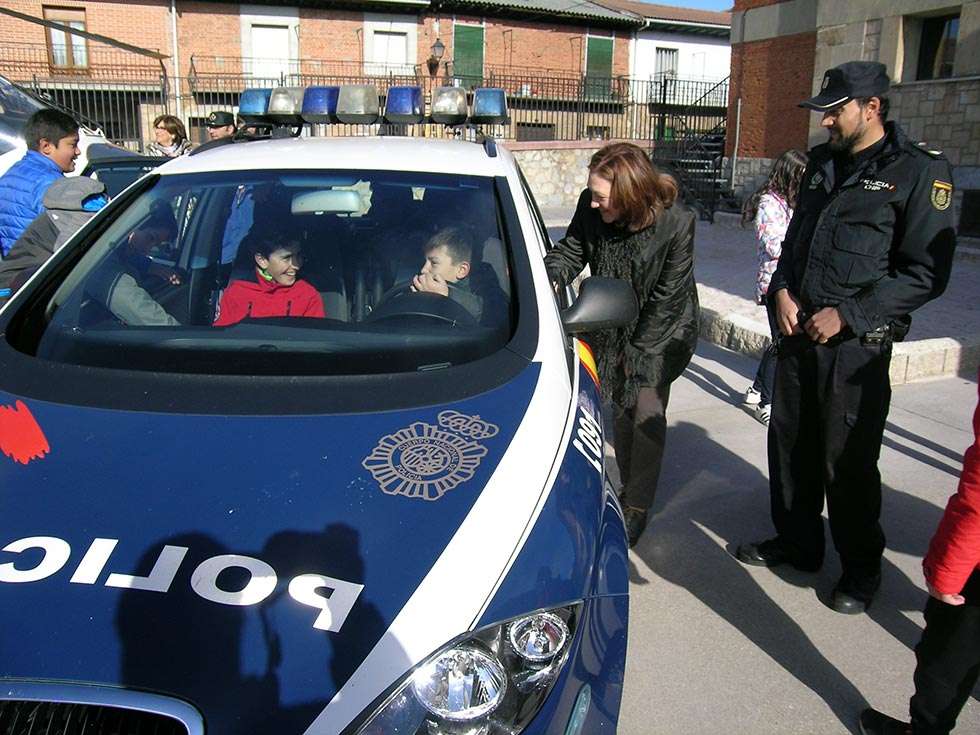 Presentado el plan director para mejorar la convivencia y seguridad en los centros educativos Presentado el plan director para mejorar la convivencia y seguridad en los centros educativos