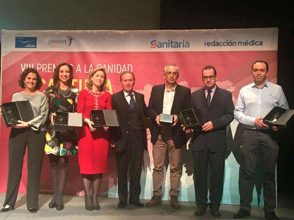 Los farmacéuticos de Castilla y León reciben el Premio Sanitaria 2000 Los farmacéuticos de Castilla y León reciben el Premio Sanitaria 2000