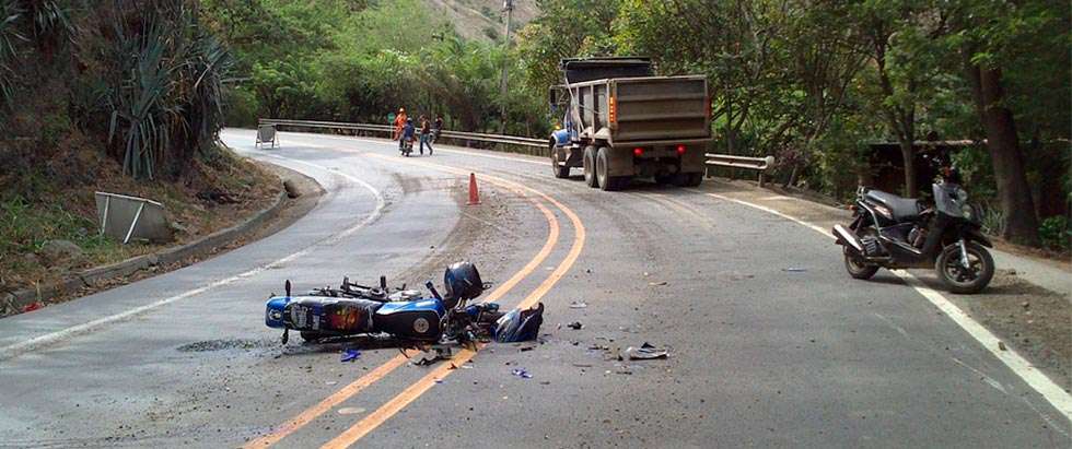 Cómo actuar en caso de accidente de moto Cómo actuar en caso de accidente de moto