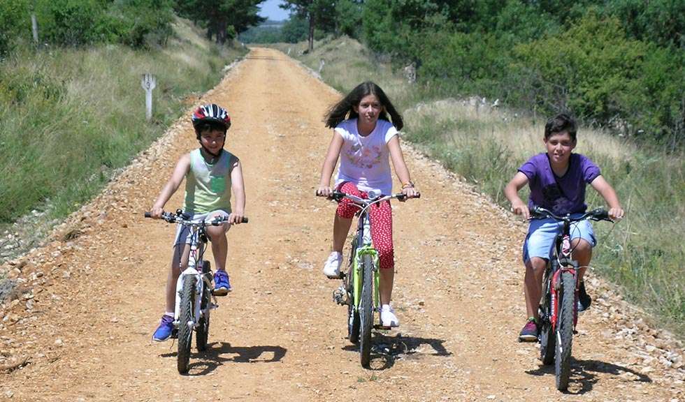 El Camino Natural Santander-Mediterráneo abre su primer tramo entre Soria y Abejar El Camino Natural Santander-Mediterráneo abre su primer tramo entre Soria y Abejar