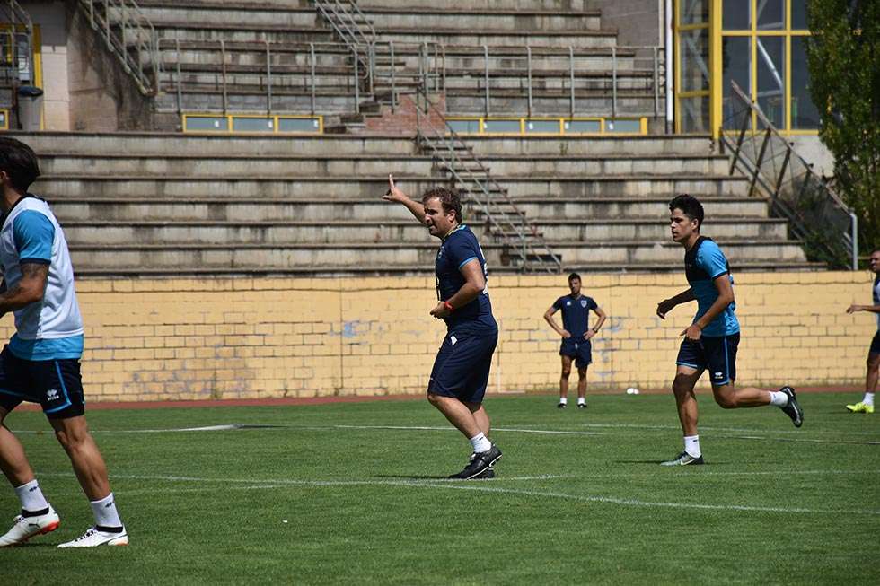 Arrasate: "Hay buenas plantillas y hay que hacer un buen equipo" Arrasate: "Hay buenas plantillas y hay que hacer un buen equipo"