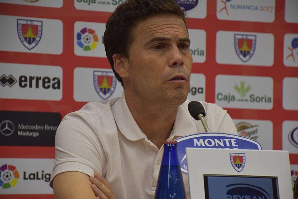 Rubi: "Han habido bastantes jugadas decisivas que no han caído de nuestro lado" Rubi: "Han habido bastantes jugadas decisivas que no han caído de nuestro lado"