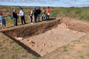 La excavación arqueológica en Ciadueña descubre una calle empedrada La excavación arqueológica en Ciadueña descubre una calle empedrada