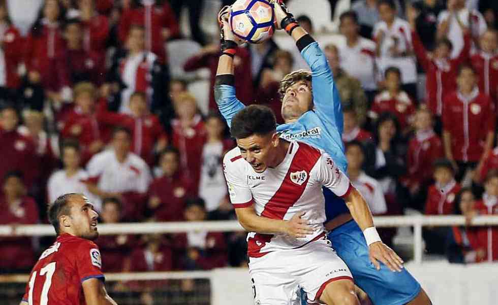 El portero Aitor Fernández, duda para el derbi del Moncayo El portero Aitor Fernández, duda para el derbi del Moncayo