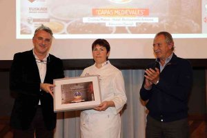 Almazán participa en el X Certamen de Pinchos y Tapas Medievales Almazán participa en el X Certamen de Pinchos y Tapas Medievales