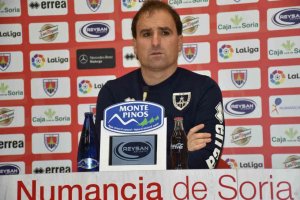 Arrasate: "Si no somos contundentes en Pamplona, no será posible un buen resultado" Arrasate: "Si no somos contundentes en Pamplona, no será posible un buen resultado"