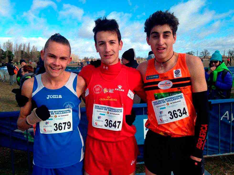 De Miguel y Martínez, principales bazas en el juvenil de pista cubierta De Miguel y Martínez, principales bazas en el juvenil de pista cubierta