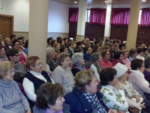 Vinuesa reúne a 150 personas en un acto con motivo del 8 de marzo Vinuesa reúne a 150 personas en un acto con motivo del 8 de marzo