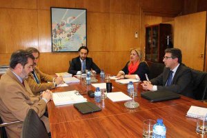 Fomento compromete "un ajuste" de horarios para el tren en Arcos de Jalón Fomento compromete "un ajuste" de horarios para el tren en Arcos de Jalón