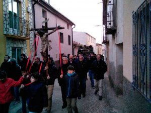 Torlengua, sin párroco en la procesión del Viernes Santo Torlengua, sin párroco en la procesión del Viernes Santo