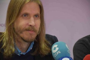 Podemos acusa a la Junta de poner "la alfombra roja" a macrovaquería Podemos acusa a la Junta de poner "la alfombra roja" a macrovaquería