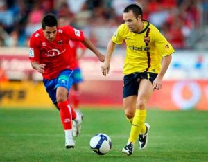 El Numancia despide a Iniesta con dos tuits y mucho humor El Numancia despide a Iniesta con dos tuits y mucho humor