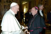 Una Curia diocesana más misionera y en comunión Una Curia diocesana más misionera y en comunión