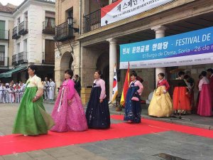 El Burgo acoge un festival de cultura tradicional coreana El Burgo acoge un festival de cultura tradicional coreana