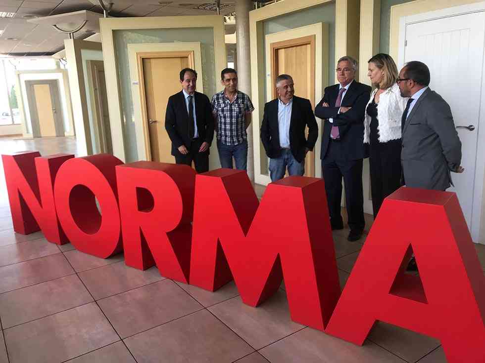 Del Olmo visita las instalaciones de Norma Doors Del Olmo visita las instalaciones de Norma Doors