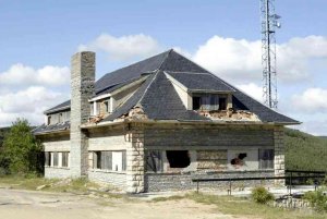 El proyecto Piqueras forma a jóvenes para construir un mirador turístico El proyecto Piqueras forma a jóvenes para construir un mirador turístico