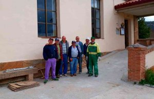 Trabajo voluntario para mejorar Hinojosa de la Sierra Trabajo voluntario para mejorar Hinojosa de la Sierra