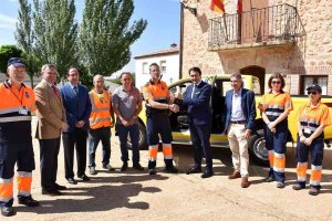La Junta cede un vehículo a la Agrupación de Protección Civil de Alconaba La Junta cede un vehículo a la Agrupación de Protección Civil de Alconaba