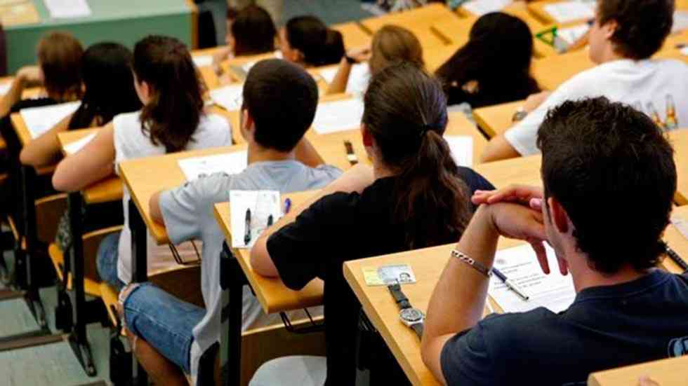 Más de 900 estudiantes se examinan en convocatoria extraordinaria de EBAU Más de 900 estudiantes se examinan en convocatoria extraordinaria de EBAU