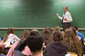 CSIF denuncia la pérdida histórica de empleo en educación CSIF denuncia la pérdida histórica de empleo en educación