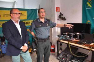 Detenidos tres vecinos de Pinares por robar herramientas en viviendas Detenidos tres vecinos de Pinares por robar herramientas en viviendas